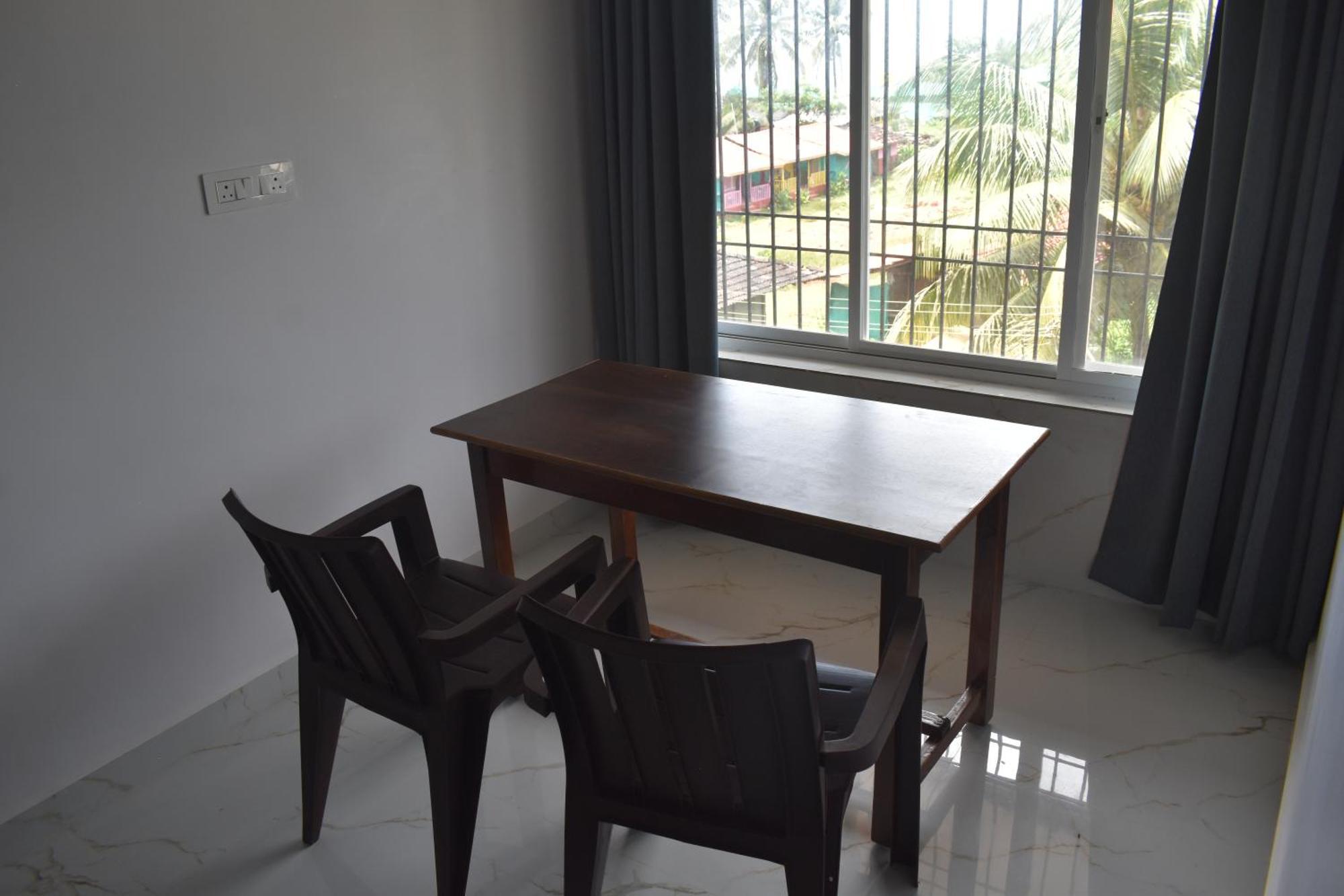 Gundappa Cafe Gokarna Kudle Beach Exteriör bild